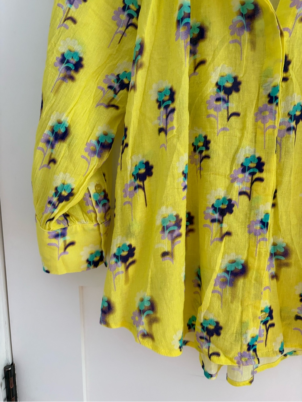 Smythe Gathered Blouse In Lemon Floral Print size S - Picture 8 of 12